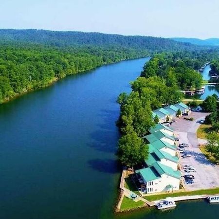 הוט ספרינגס Perfect Lake Retreat מראה חיצוני תמונה
