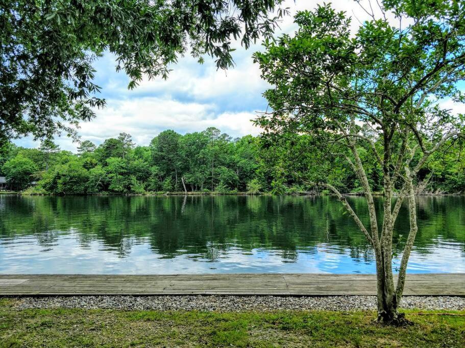 הוט ספרינגס Perfect Lake Retreat מראה חיצוני תמונה